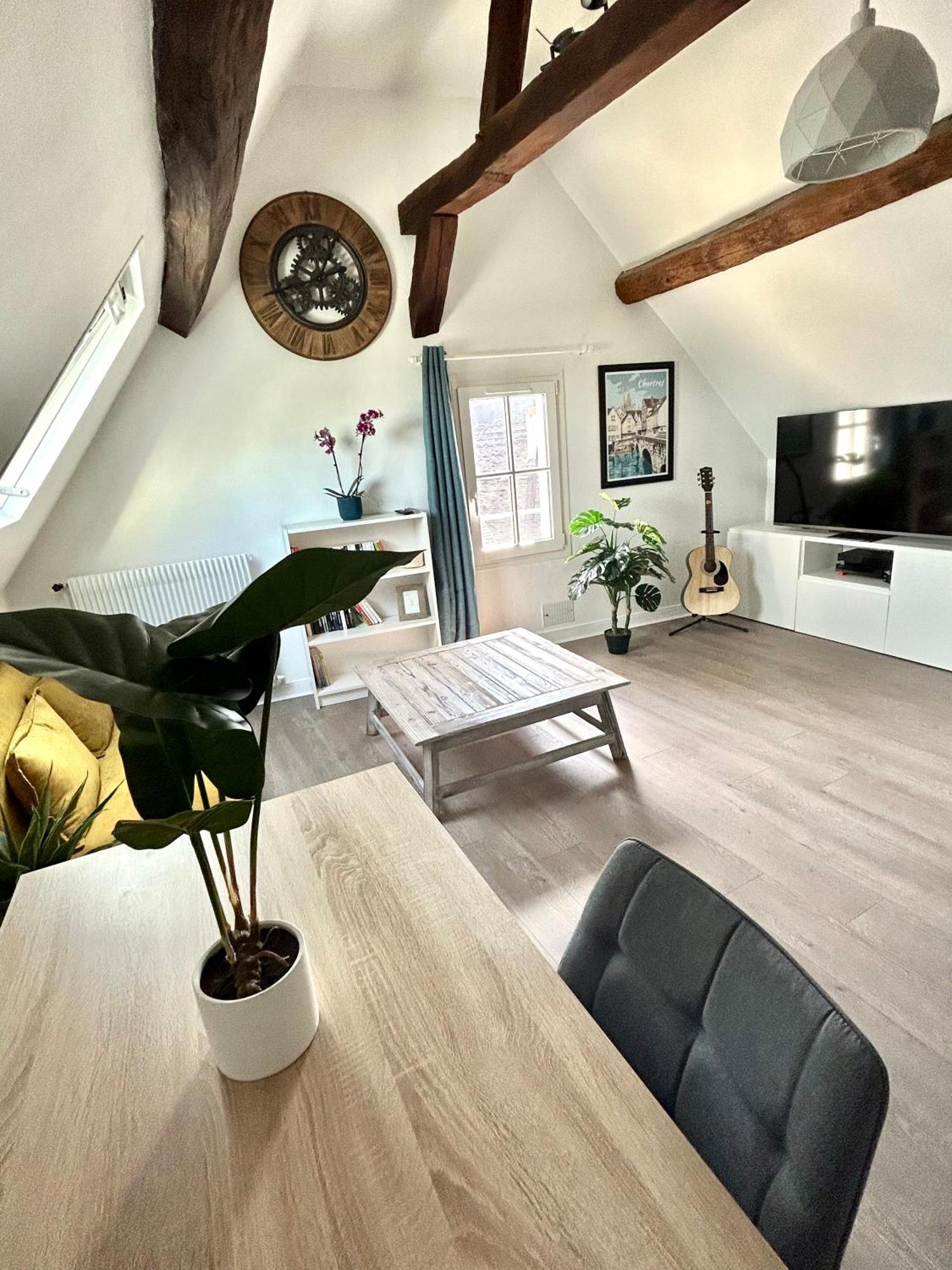 L Ecuyer Appartement Au Coeur Du Quartier Historique Chartres Kültér fotó
